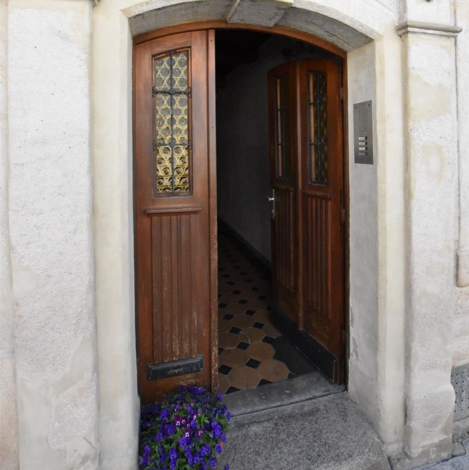 VERKAUFT - Mehrfamilien-Stadthaus mit Ausbaupotential!