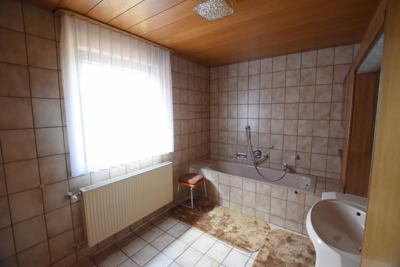 VERKAUFT - Zentrales Mehrfamilienhaus mit Ladenfläche!