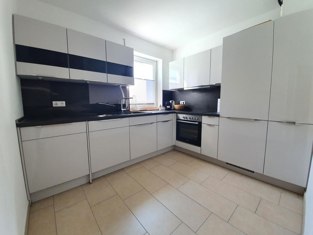 VERKAUFT - Jung & modern: EG-Wohnung mit Balkon & Stellplatz!