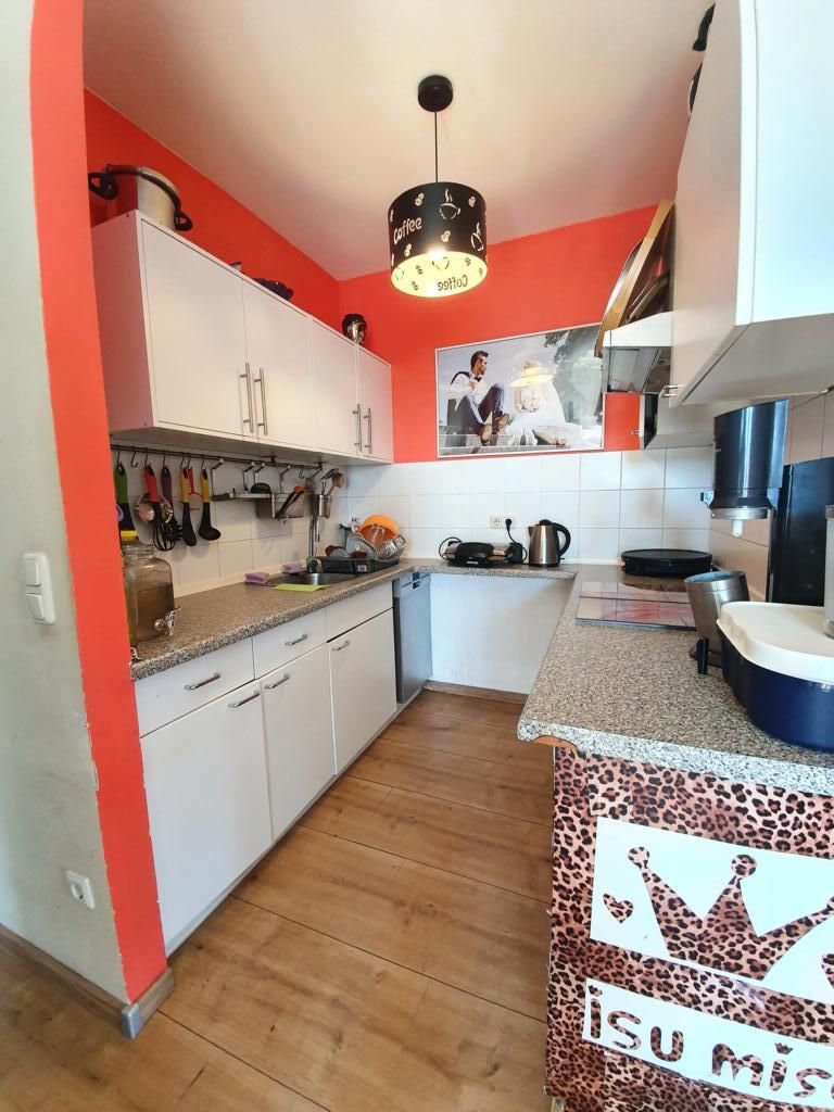 VERKAUFT - Helle 2 Zimmer Wohnung mit KFZ-Stellplatz!