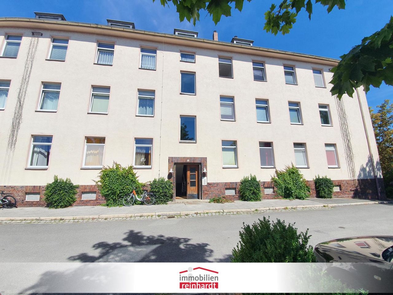 VERKAUFT - Helle 2 Zimmer Wohnung mit KFZ-Stellplatz!