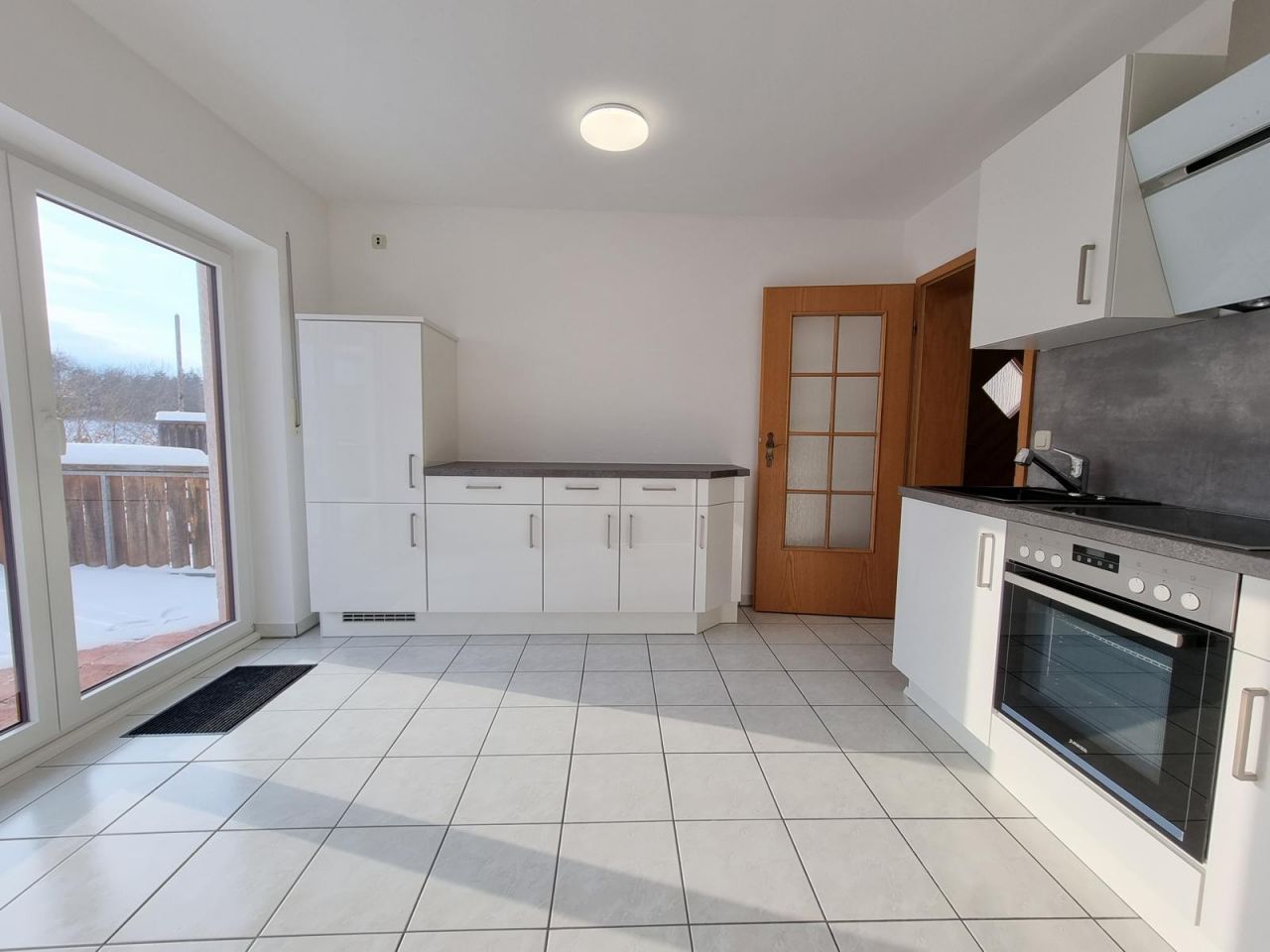 VERKAUFT - Traumhafte Wohnung mit eigenem Garten und toller Terrasse - Bestlage am Mahnberg!