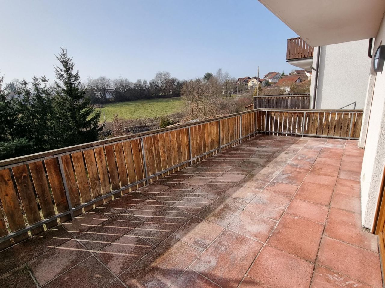 VERKAUFT - Traumhafte Wohnung mit eigenem Garten und toller Terrasse - Bestlage am Mahnberg!