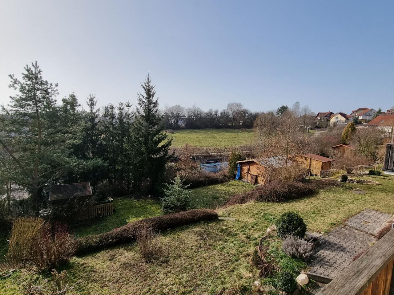 VERKAUFT - Traumhafte Wohnung mit eigenem Garten und toller Terrasse - Bestlage am Mahnberg!