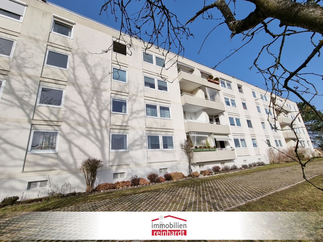 VERKAUFT - GELEGENHEIT: 4,5-Zi.-Eigentumswhg. mit Loggia und Fernblick in Coburg