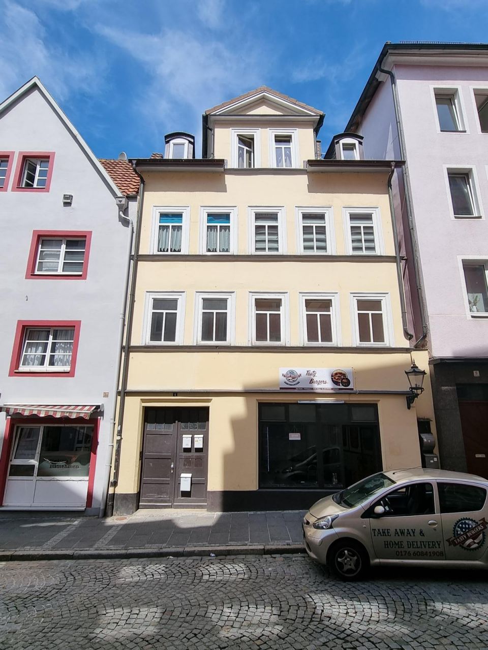 VERKAUFT - GELEGENHEIT: Wohn- und Geschäftshaus in Coburgs historischer Altstadt!