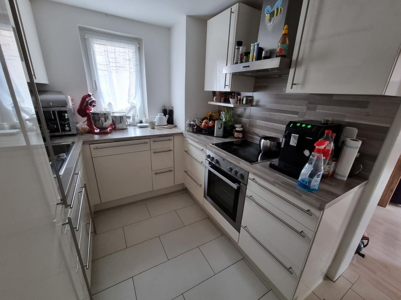 VERKAUFT - Umfangreiches Wohn- und Geschäftshaus inmitten von Grub am Forst! -