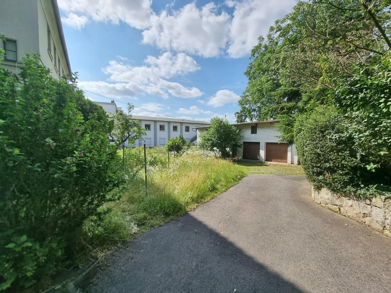 VERKAUFT - Beeindruckendes 6-Familienwohnhaus nähe Klinikum mit viel Potential und Charme!