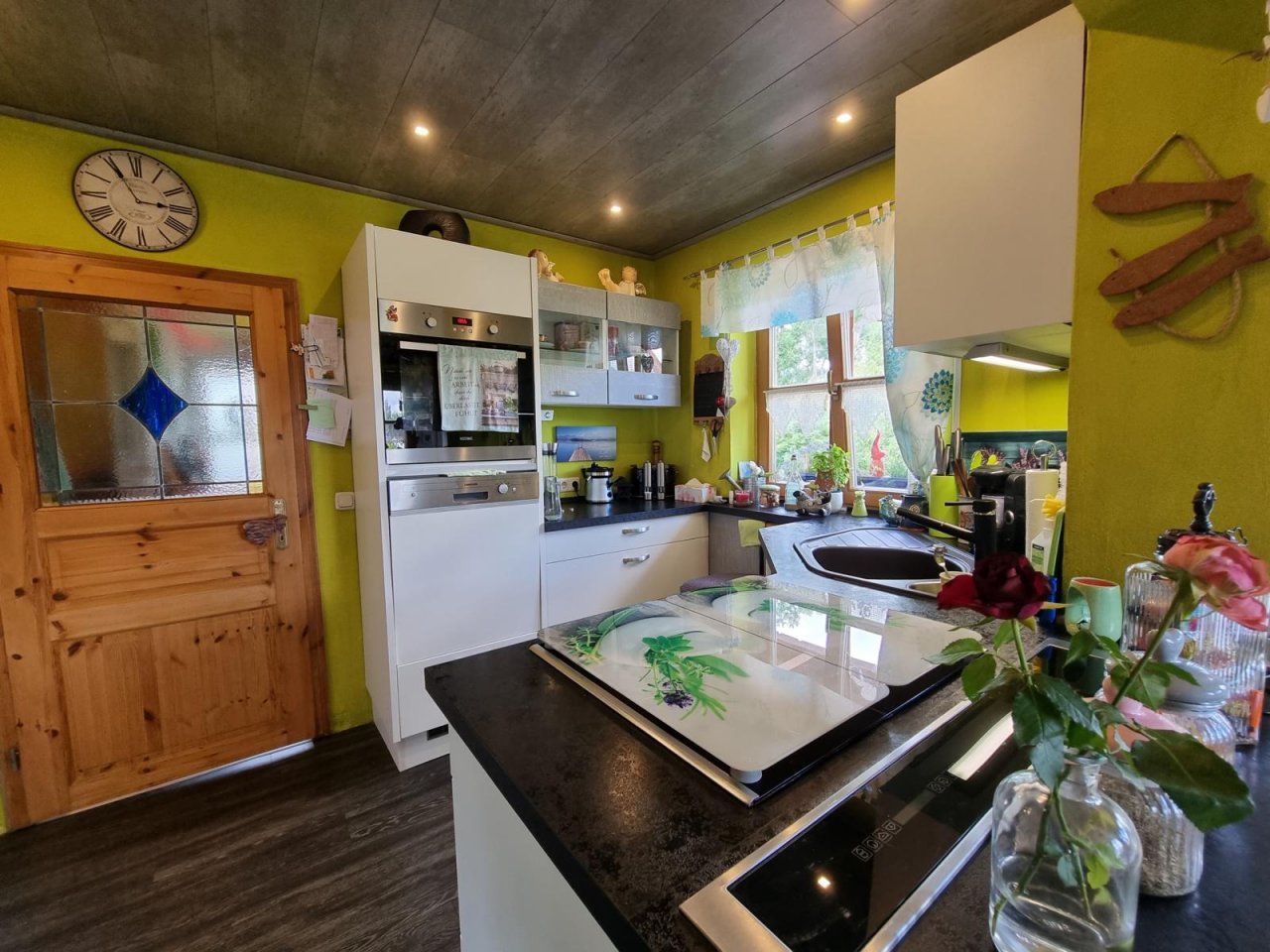 VERKAUFT - Wohnen wie im Urlaub! Einfamilienhaus mit Wintergarten und Pool am Coburger Stadtrand