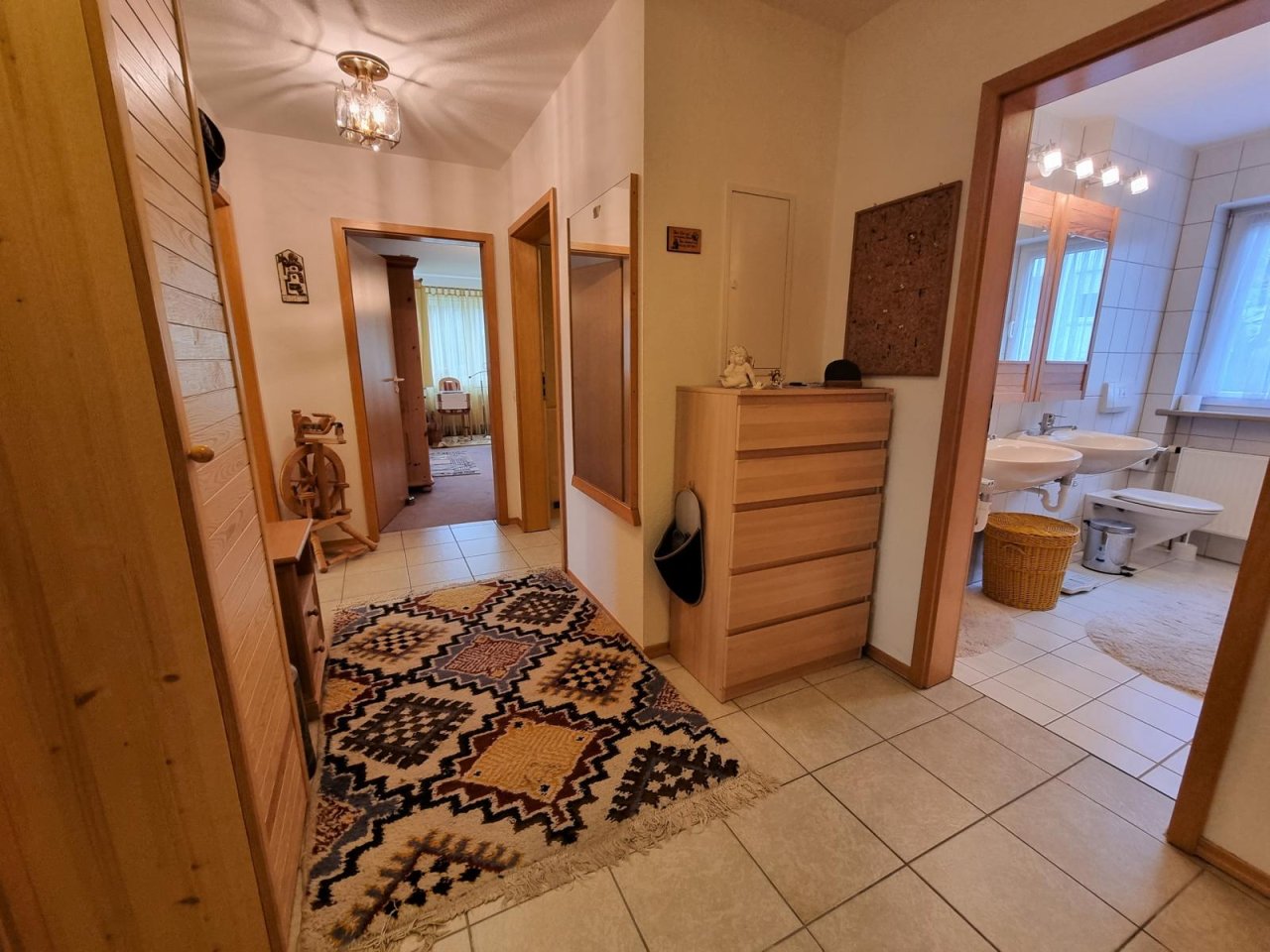 VERKAUFT - TOP-3-Zimmer-ETW mit Terrasse, eigenem Garten und Garage!