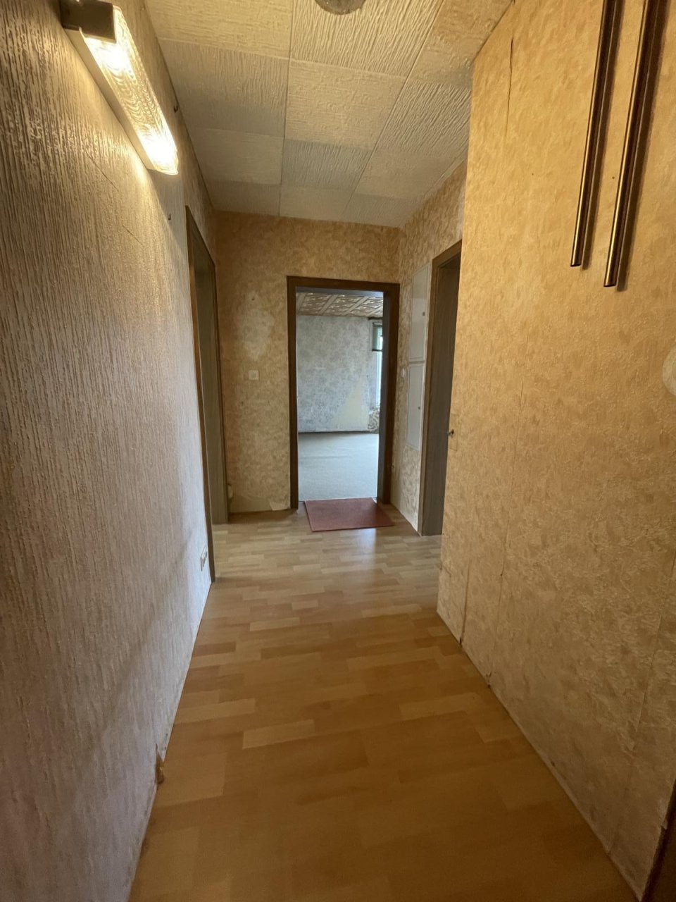 VERKAUFT - Hochparterre-Wohnung mit Potenzial!