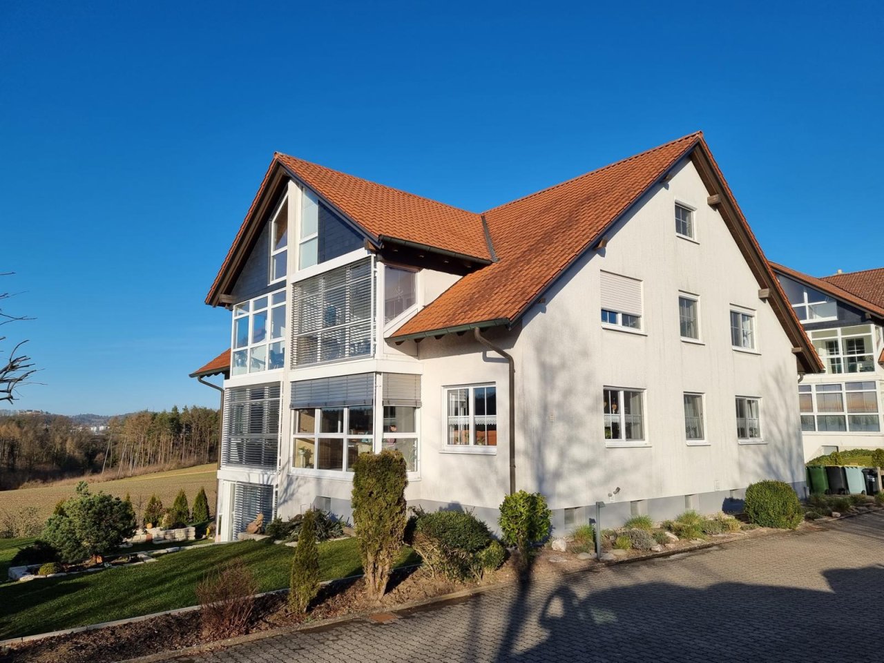 VERKAUFT - Highlight - zauberhafte Wohnung mit Blick ins Grüne!