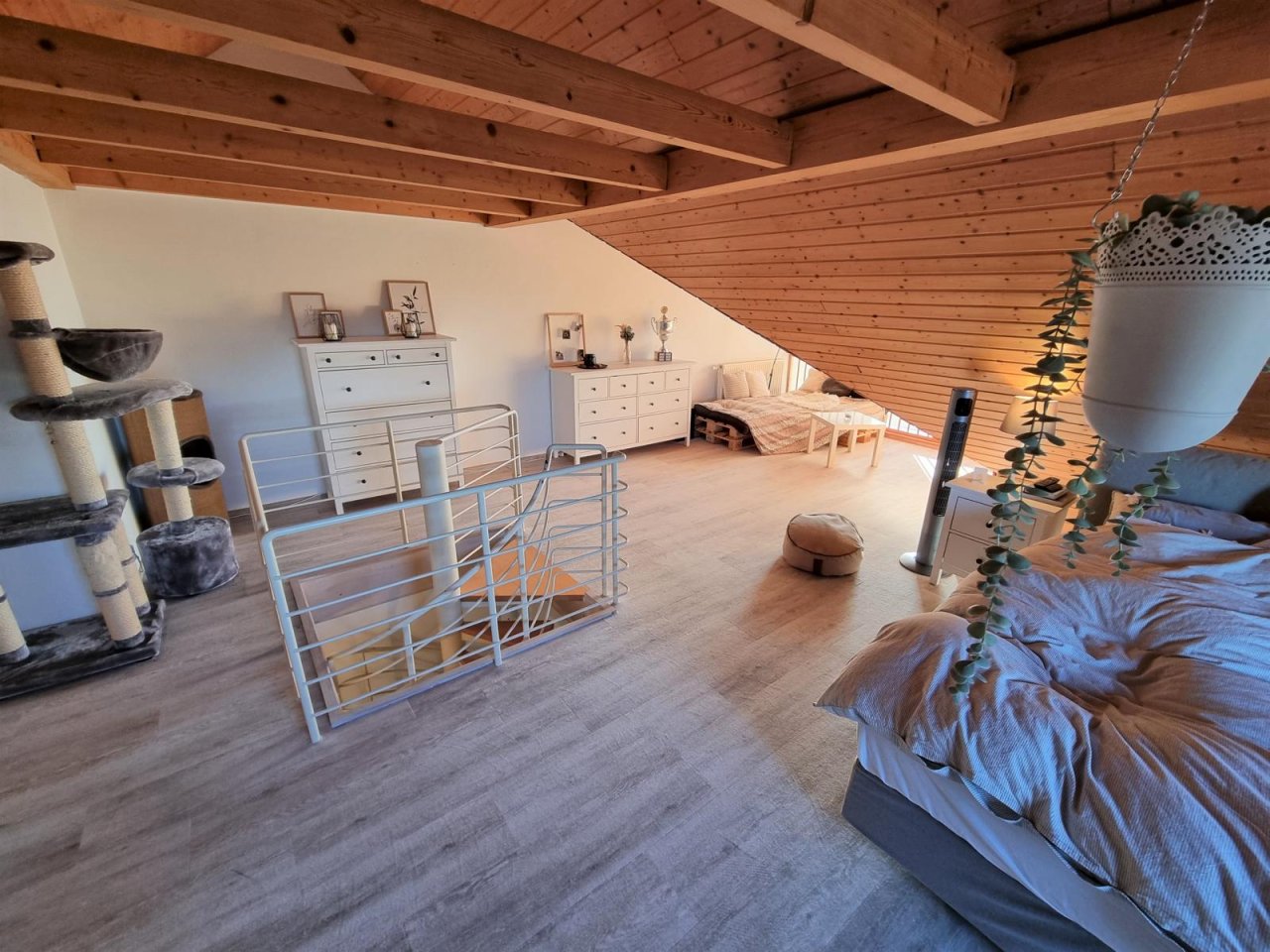 VERKAUFT - Highlight - zauberhafte Wohnung mit Blick ins Grüne!