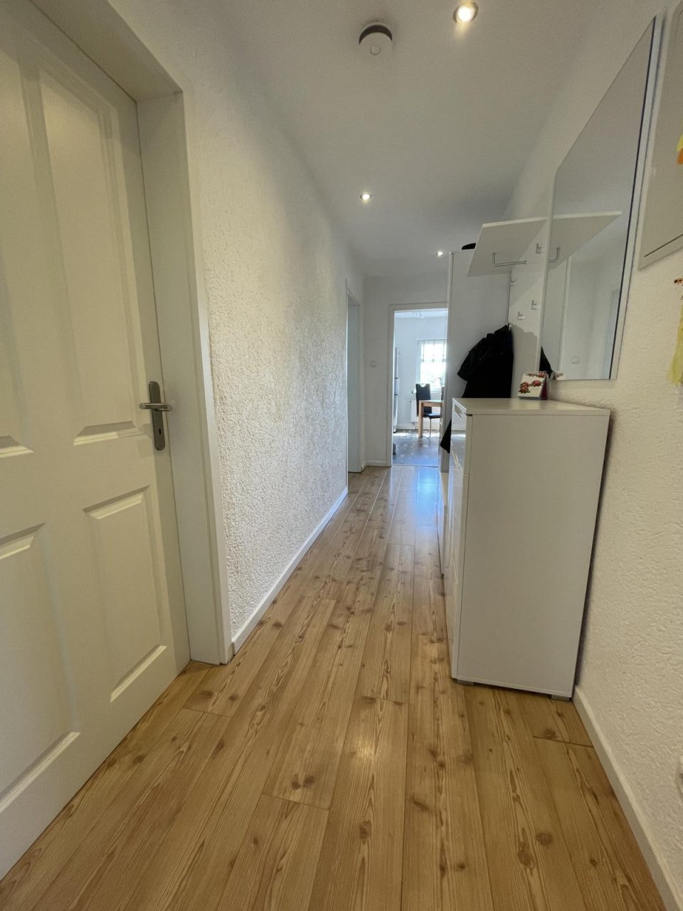 VERKAUFT - Modernisierte Eigentumswohnung im Zentrum Rödentals! 