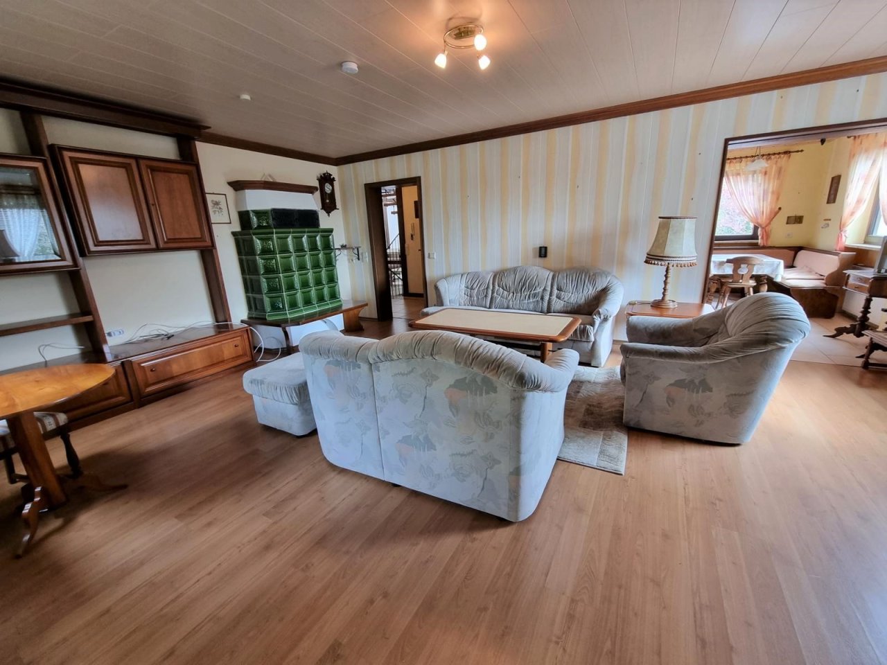 VERKAUFT -Großzügig Leben - Einfamilienhaus mit ELW am Mahnberg!