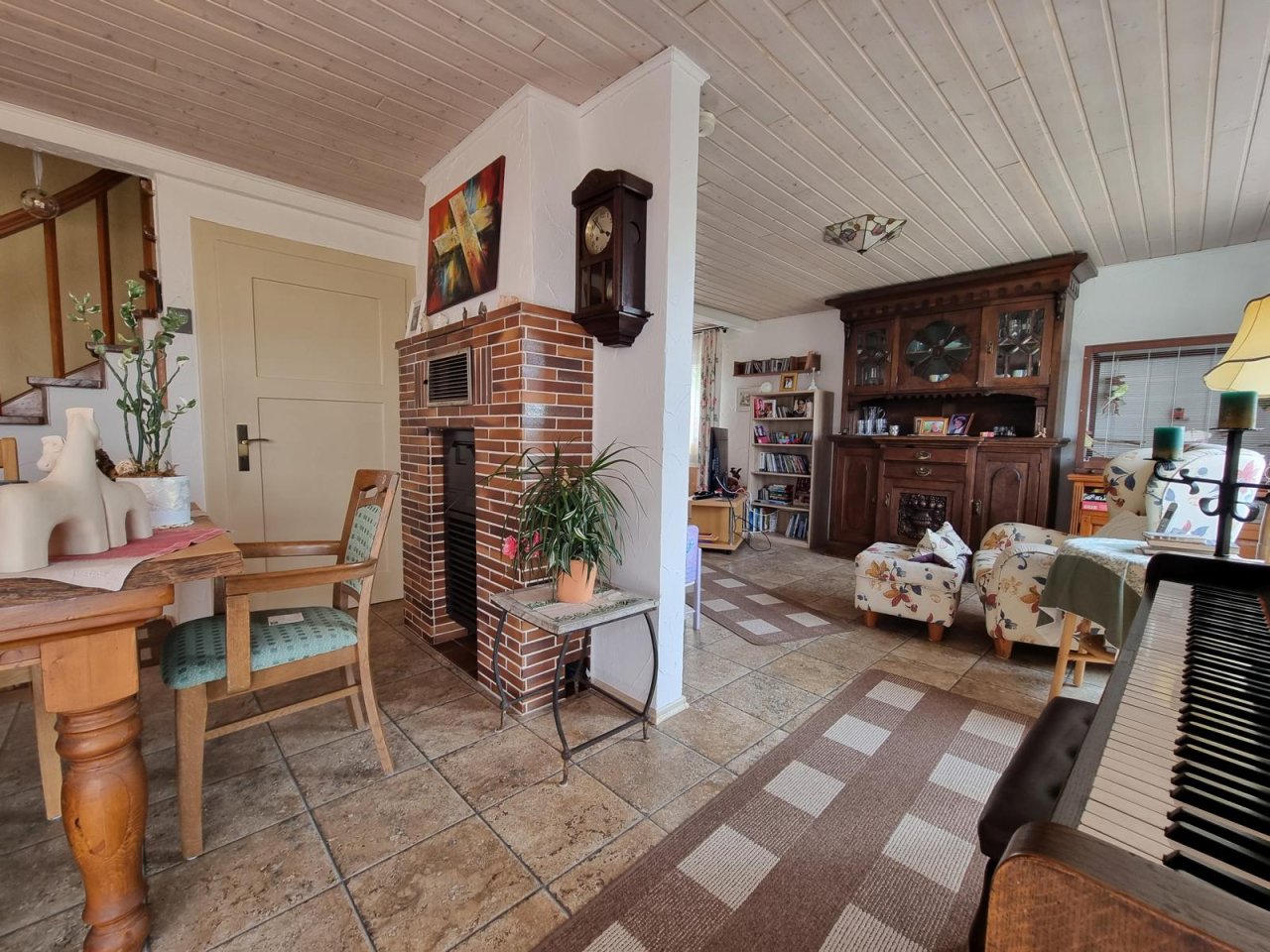 VERKAUFT - Lage, Lage, Lage! Hübsches Einfamilienhaus mit traumhaftem Blick bis zum Staffelberg!