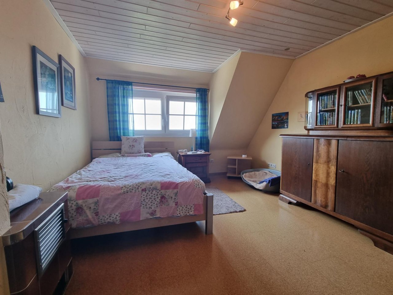 VERKAUFT - Lage, Lage, Lage! Hübsches Einfamilienhaus mit traumhaftem Blick bis zum Staffelberg!