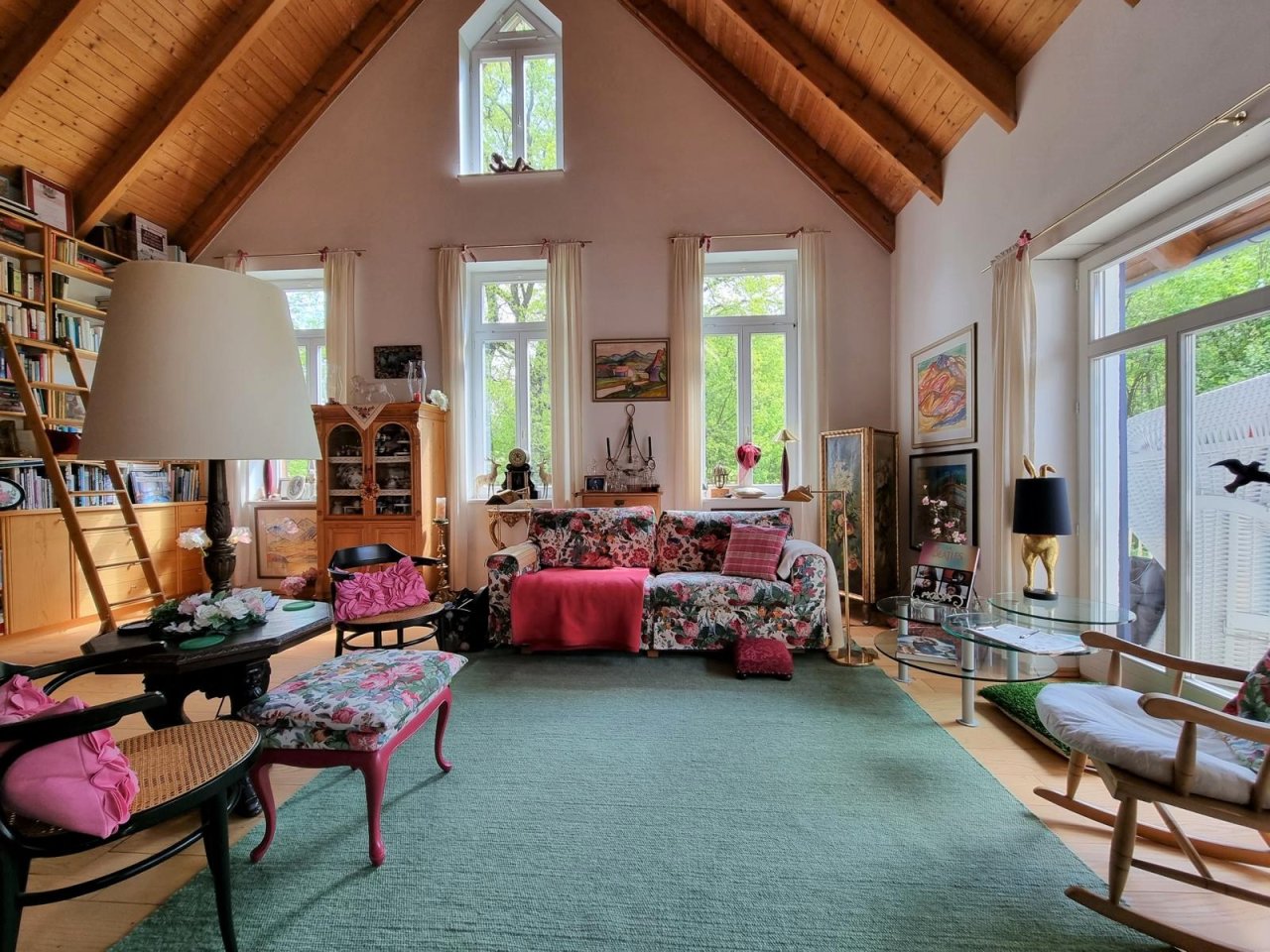 VERKAUFT - Malerisch & faszinierend - traumhaftes Anwesen in Fast-Alleinlage!