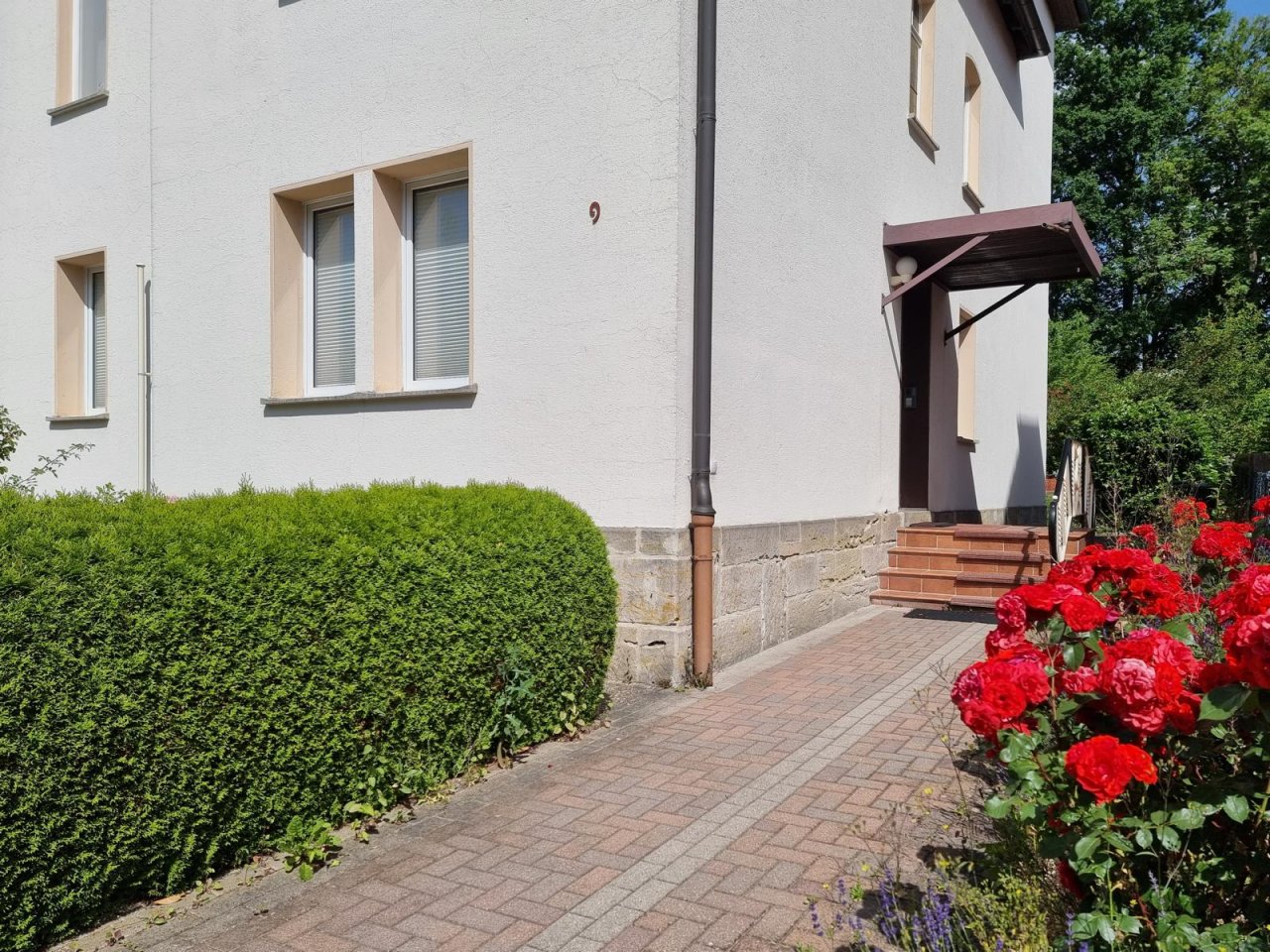 VERKAUFT - 3-Familienwohnhaus mit tollem Garten/Bauplatz und Veste-Blick in der Stadt