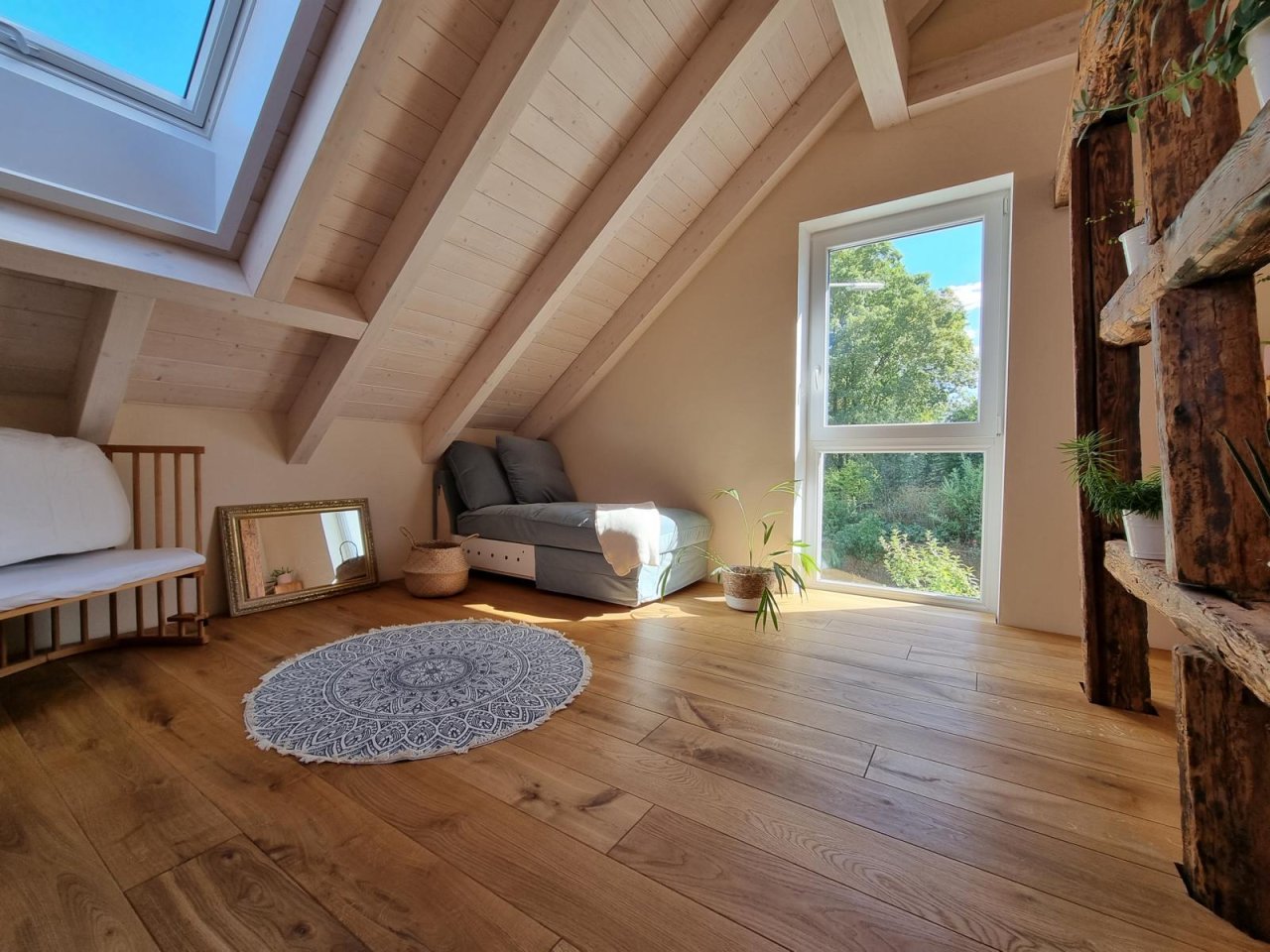 VERKAUFT - Ökologisch sanierter Dreiseithof auf ca. 2000 m² Grund südlich von Coburg!