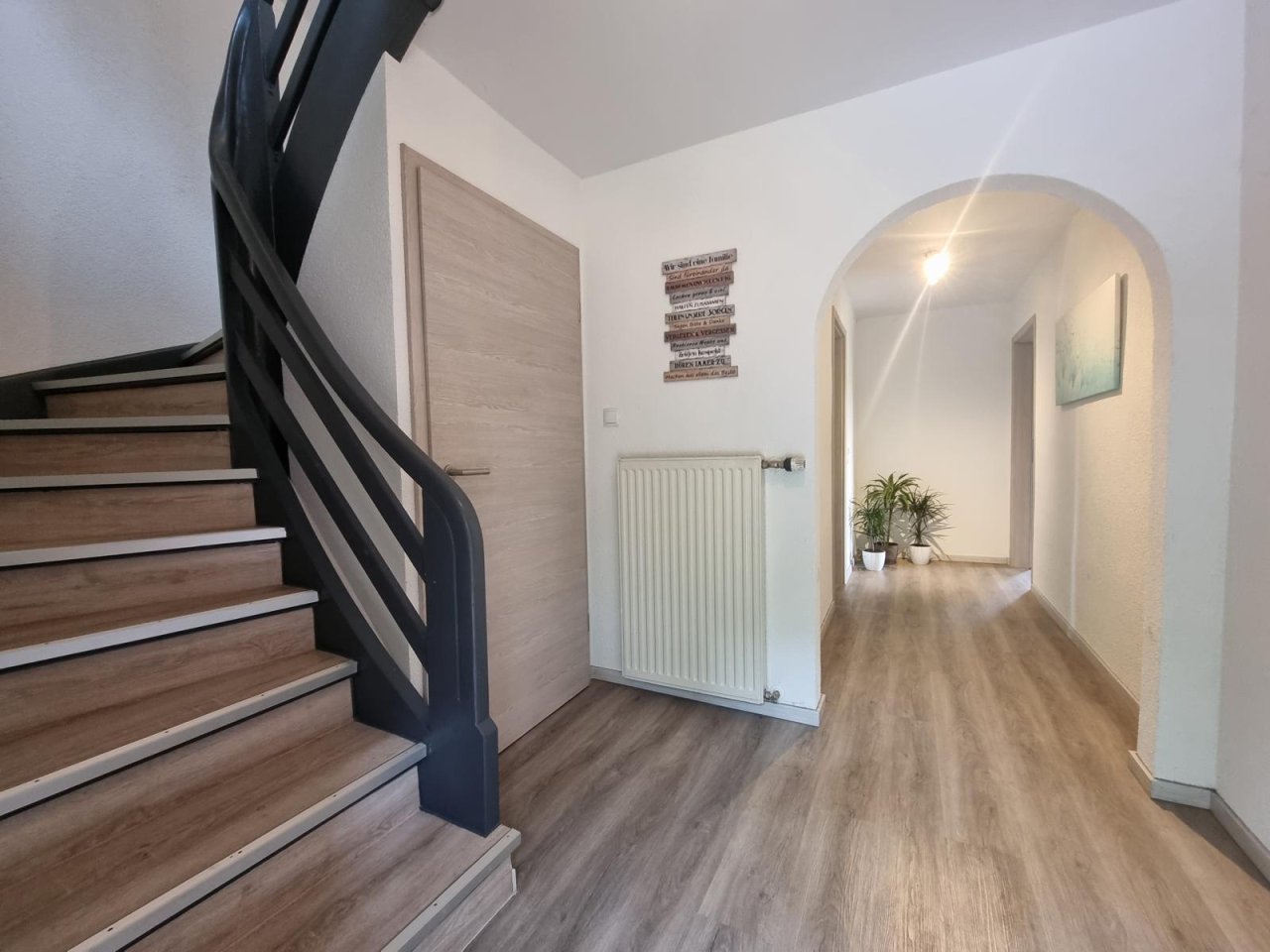 VERKAUFT - Modernisiertes Einfamilienhaus im Grünen