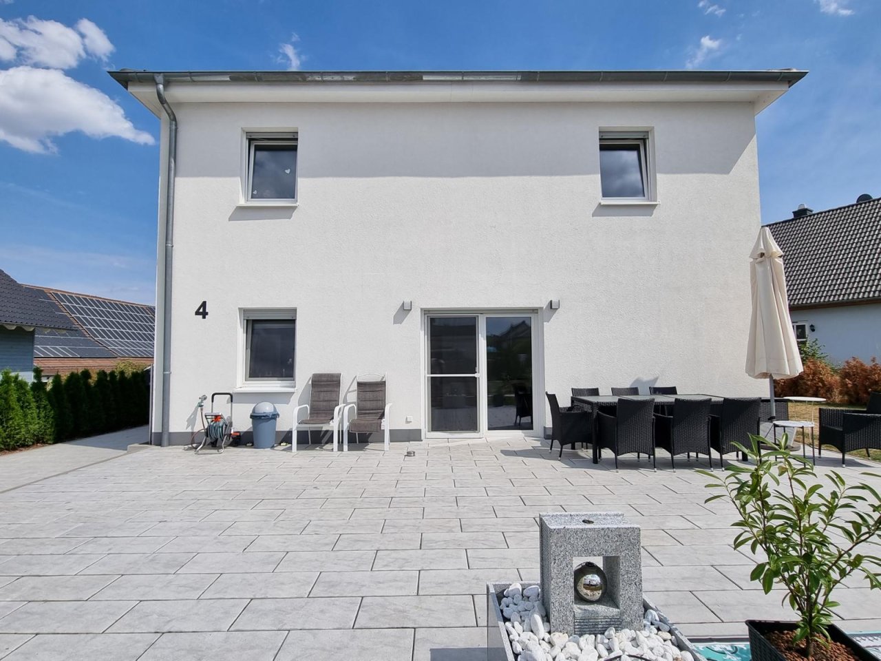 VERKAUFT - DIE Alternative zum Neubau! Modernes Einfamilienhaus Bj. 2015 in Coburg-Scheuerfeld!