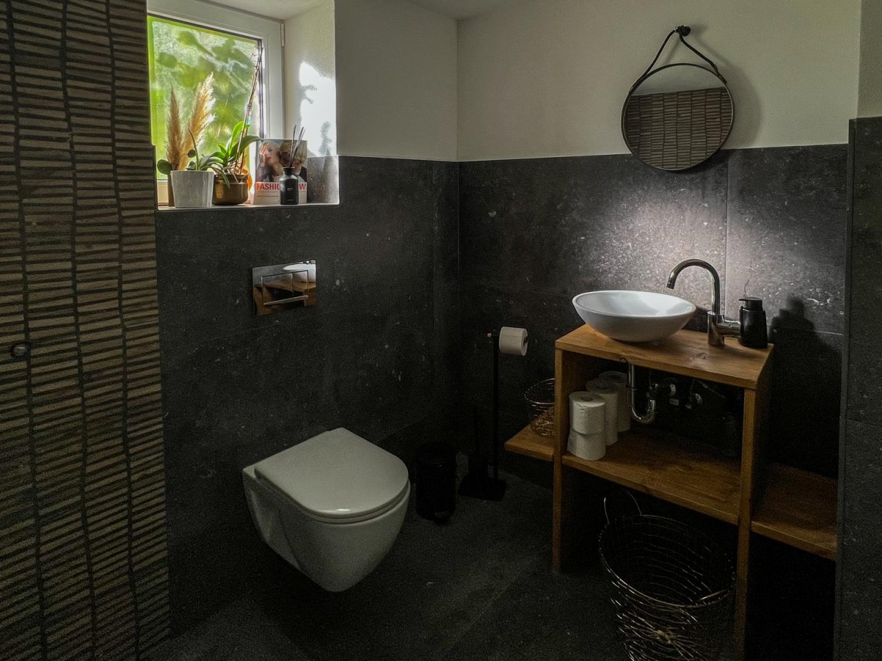 VERKAUFT - Umfangreiches Wohnhaus mit individuellen Möglichkeiten!