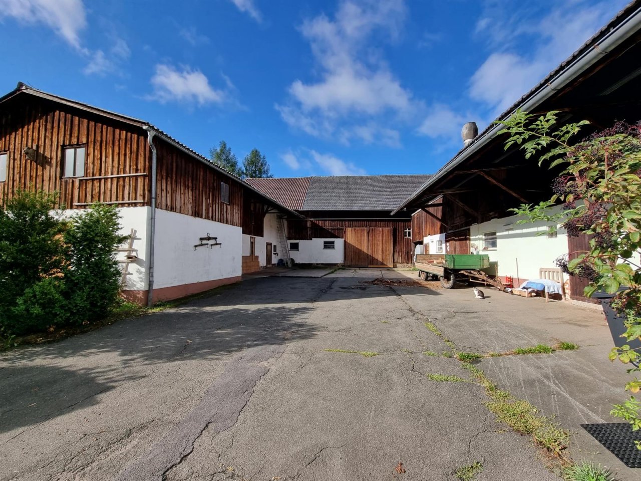 Schöner 3-Seitenhof der Wohn- und Lebenswünsche erfüllt!