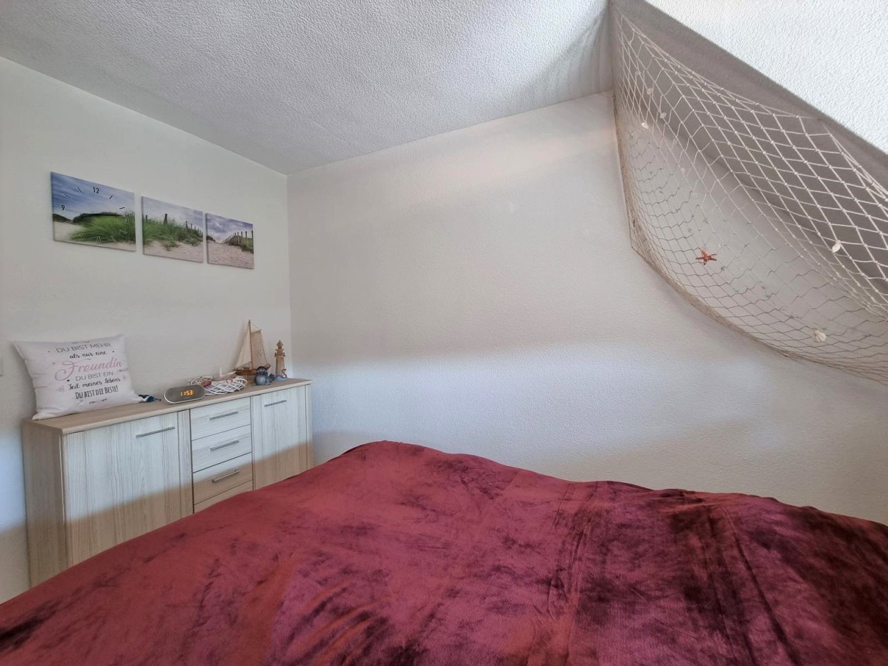 VERKAUFT -Liebenswerte Doppelhaushälfte in beliebtem Ahorner Ortsteil!