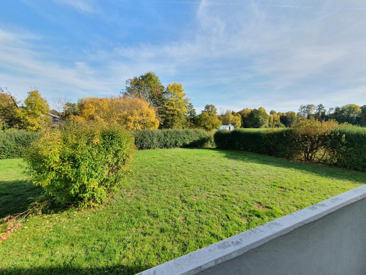 VERKAUFT - Hübsche 2-Zimmer-Wohnung mit Balkon & Garage in ruhiger grüner Wohnlage!