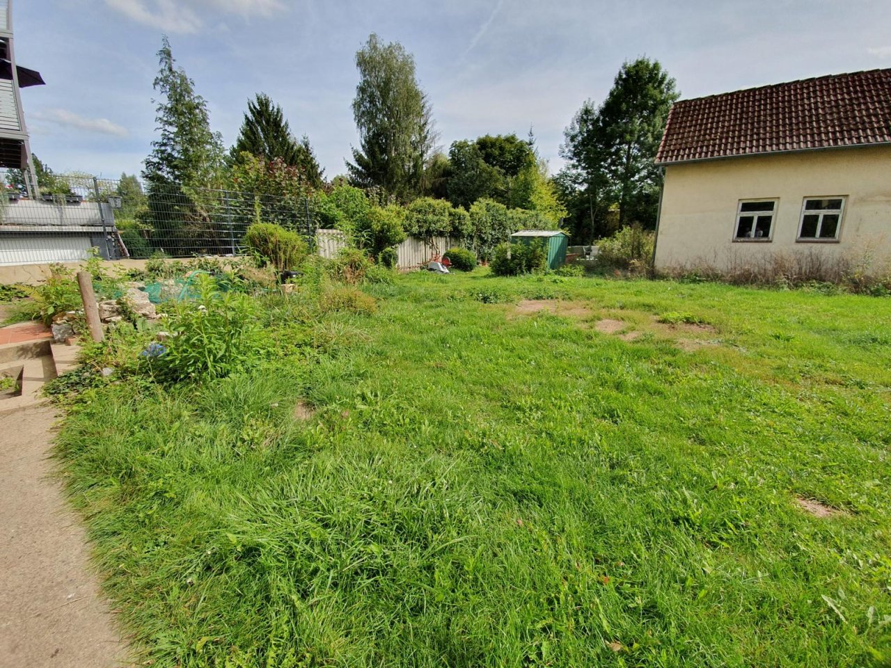VERKAUFT- Schicke Eigentumswohnung mit eigenem Gartenanteil!