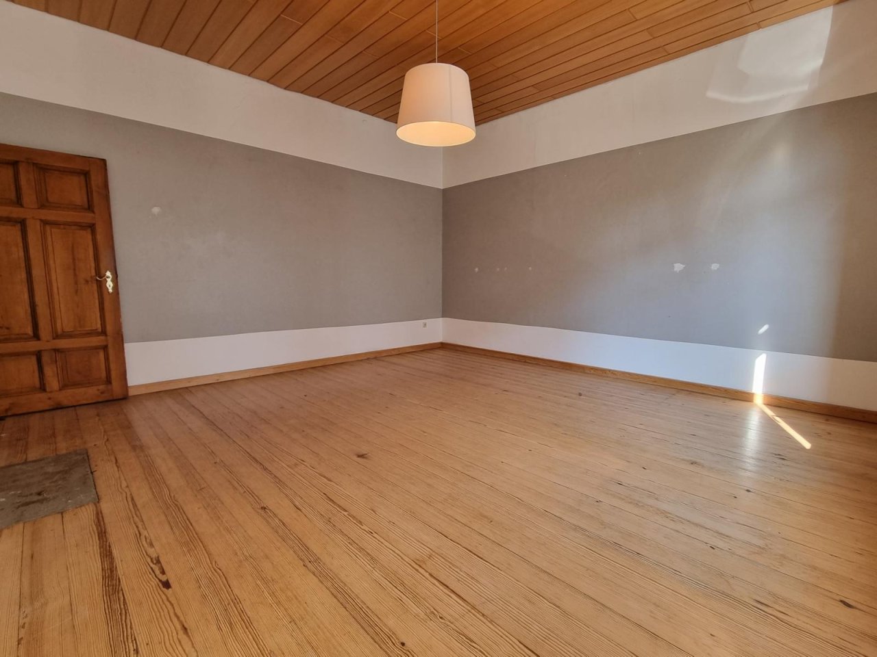 VERKAUFT - Stilvolle Eigentumswohnung in Einzeldenkmal, nur wenige Schritte in die Innenstadt!