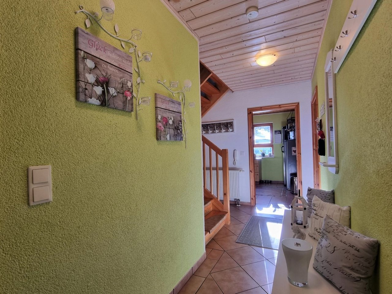 VERKAUFT - Baujahr 2000 - Ein Einfamilienhaus wie im Bilderbuch, in Ortsrandlage, einzugsfertig!