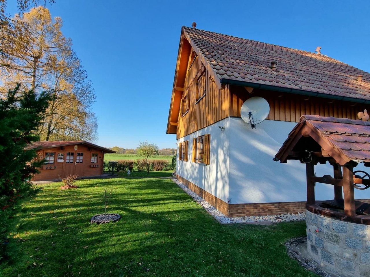 VERKAUFT - Baujahr 2000 - Ein Einfamilienhaus wie im Bilderbuch, in Ortsrandlage, einzugsfertig!