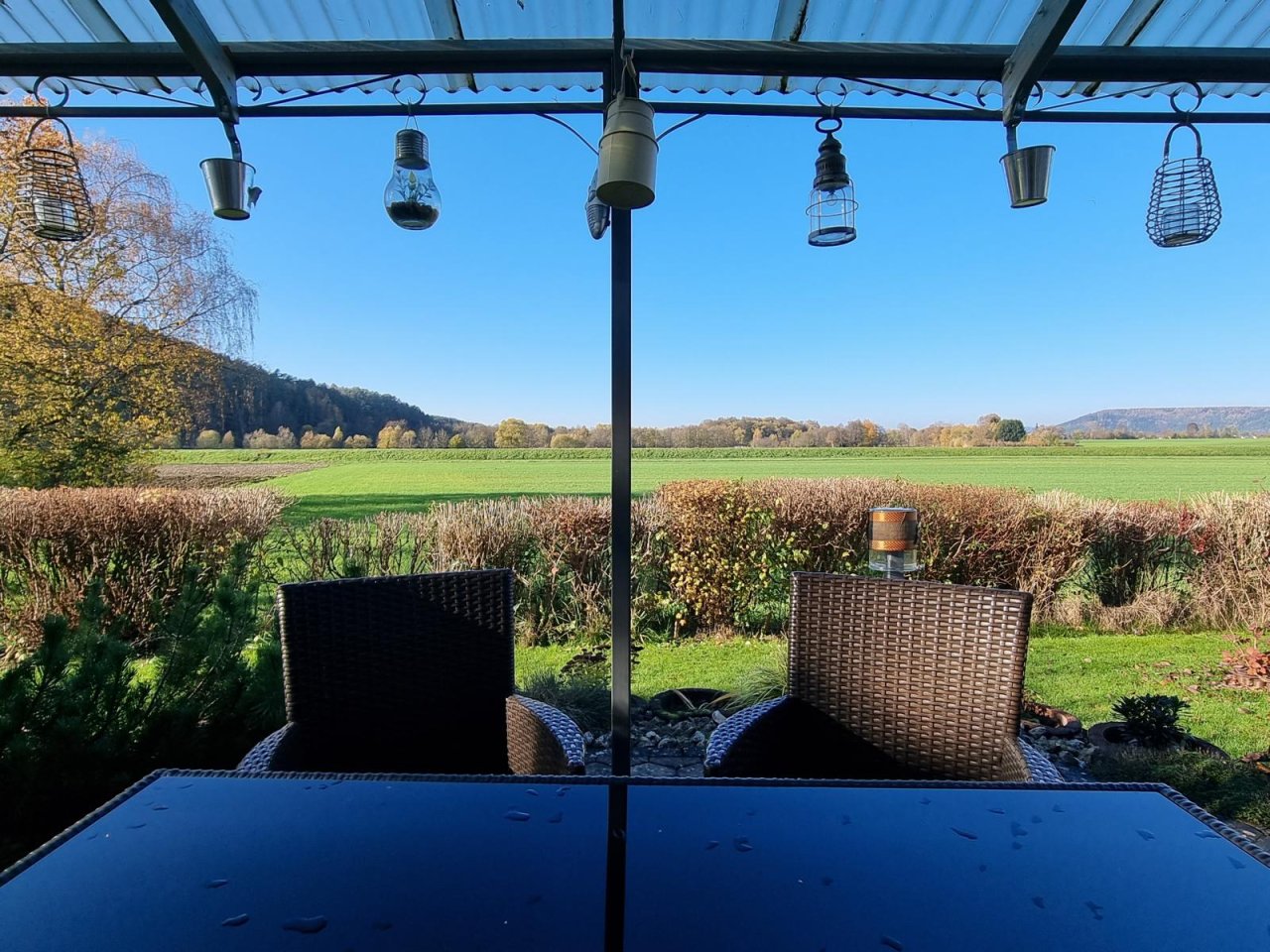 VERKAUFT - Baujahr 2000 - Ein Einfamilienhaus wie im Bilderbuch, in Ortsrandlage, einzugsfertig!