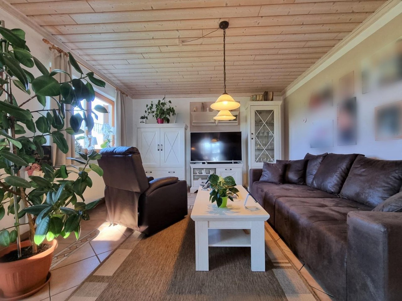 VERKAUFT - Baujahr 2000 - Ein Einfamilienhaus wie im Bilderbuch, in Ortsrandlage, einzugsfertig!