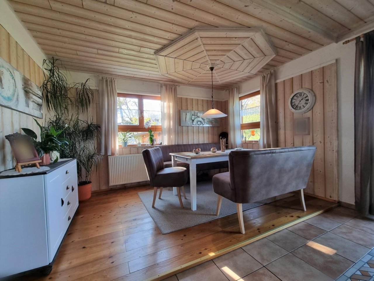 VERKAUFT - Baujahr 2000 - Ein Einfamilienhaus wie im Bilderbuch, in Ortsrandlage, einzugsfertig!