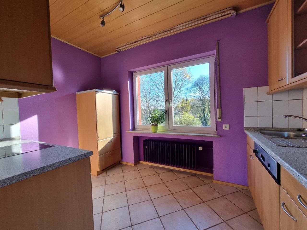 VERKAUFT - Ein See-Blick zum Träumen! Wohnen „mit einem Bein in der Natur“ auf 2.835 m² Grund!