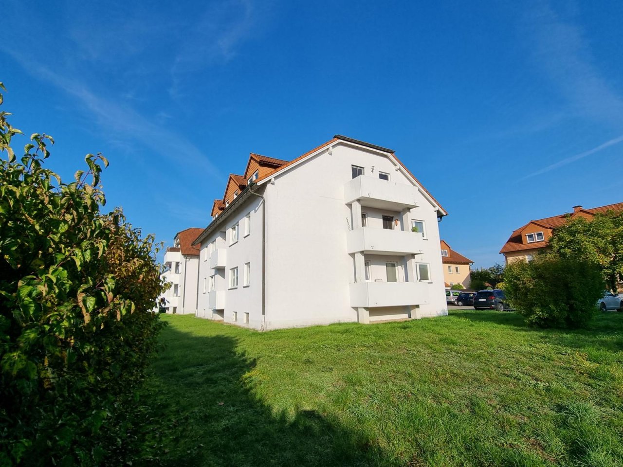 VERKAUFT - Hübsche 2-Zimmer-Wohnung mit Balkon & Garage in ruhiger grüner Wohnlage!