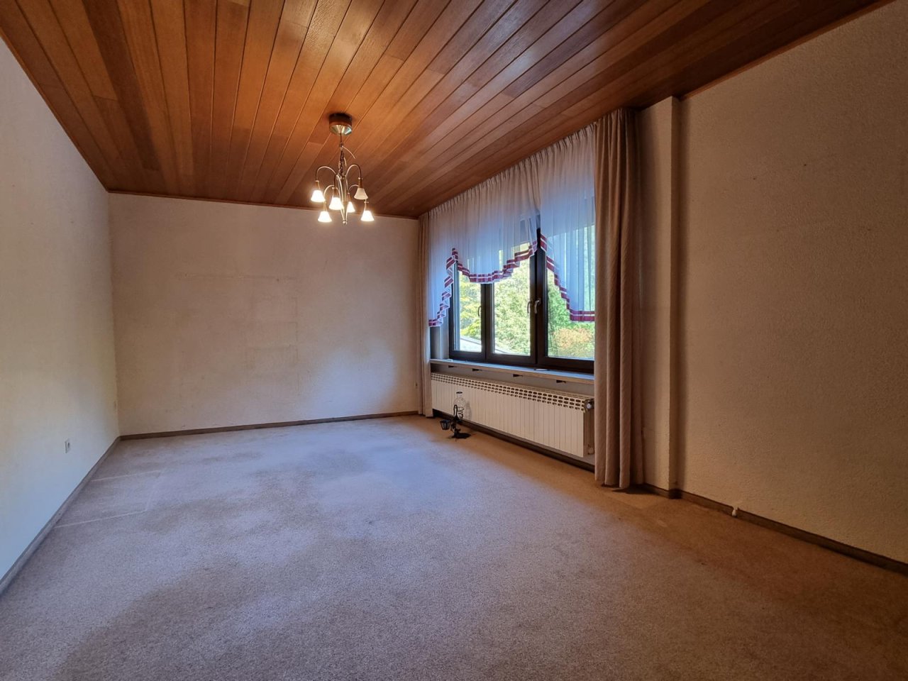 VERKAUFT - 4-Familienhaus + bezugsfreies Einfamilienhaus! Anlage und/oder Eigenbezug, beides top