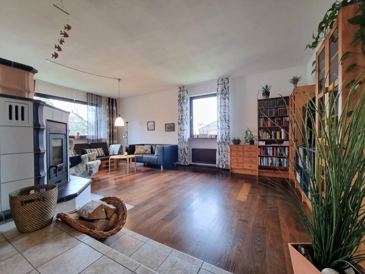 VERKAUFT - Liebenswerter Winkelbungalow in idyllischer Lage!