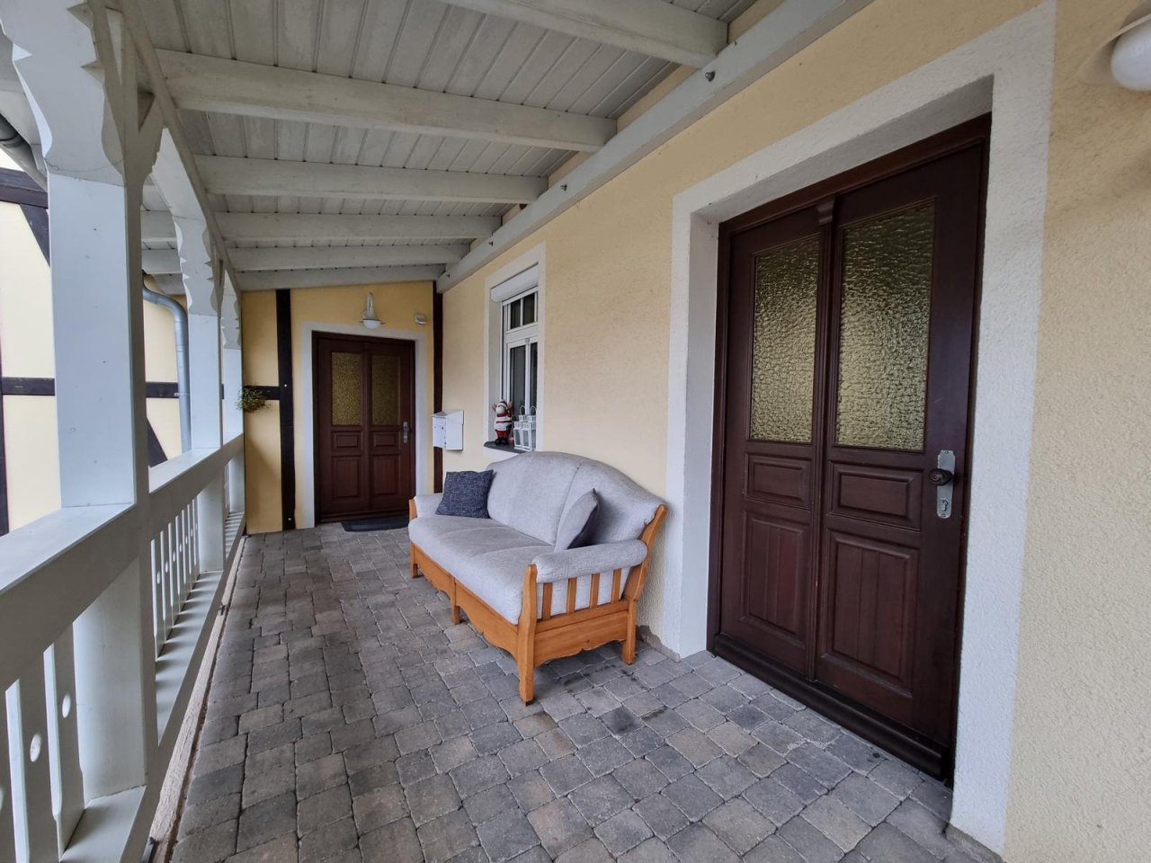  Wohnhaus in Top-Zustand auf ca. 1.200 m² Grund, Nähe Coburg!