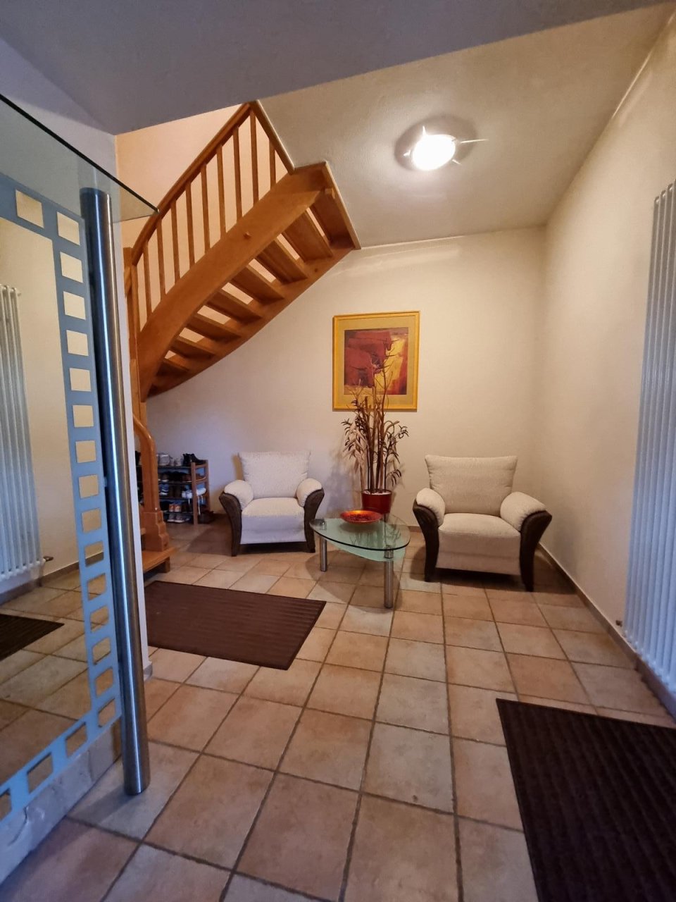  Wohnhaus in Top-Zustand auf ca. 1.200 m² Grund, Nähe Coburg!