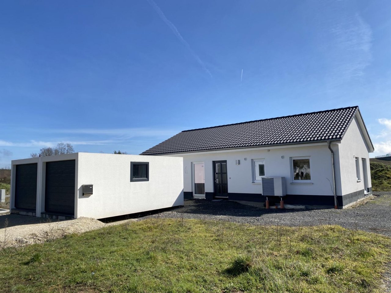 VERKAUFT - Ihr Neubau Bungalow in beruhigter Lage!