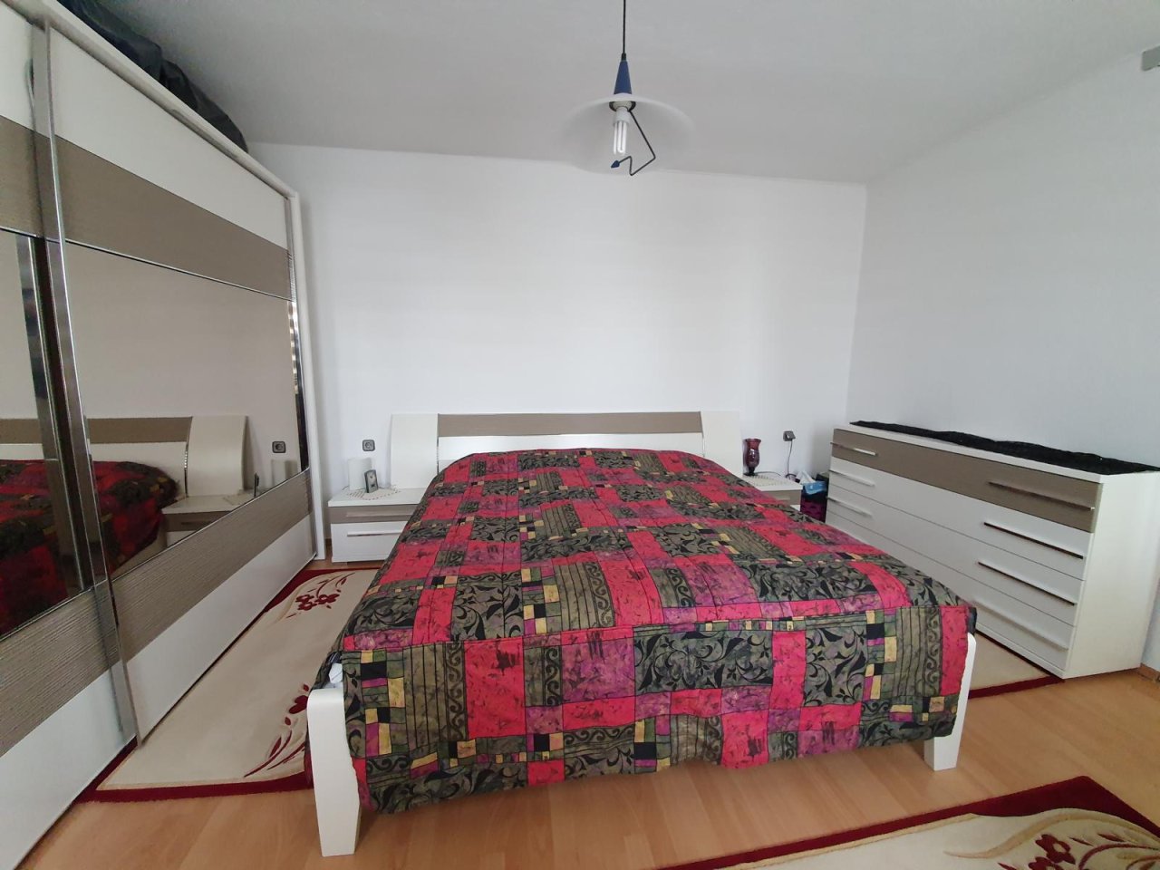 Schöne 2,5-Zi.-Wohnung inklusive EBK & Balkon & Kfz-Stellplatz - Nähe Thüringer Kreuz