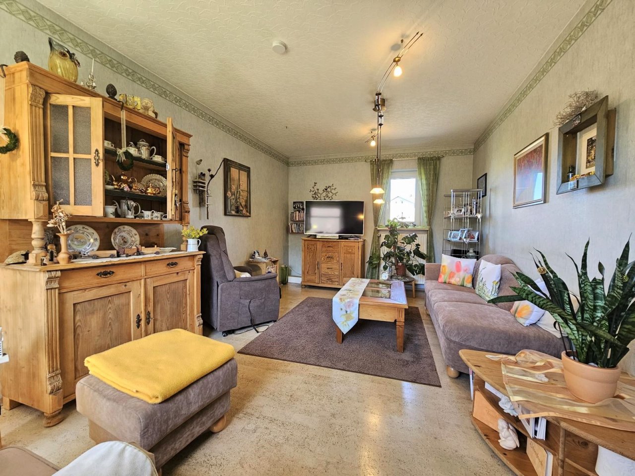 VERKAUFT-Endlich Platz für jeden - großzügiges Wohnhaus in Neuensorg!