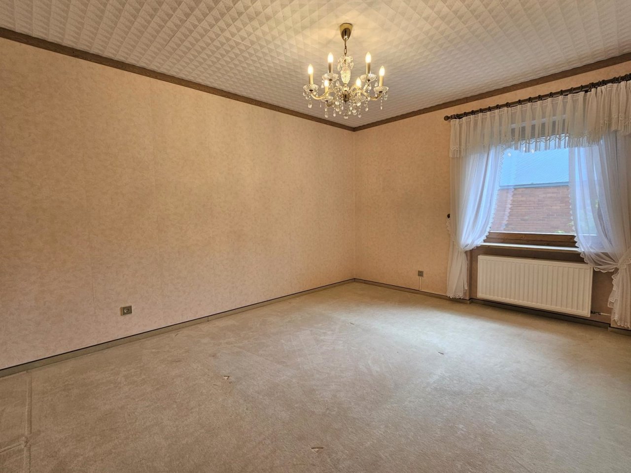 VERKAUFT-TOP Lage - Ihr neues Eigenheim mit großem Potential!