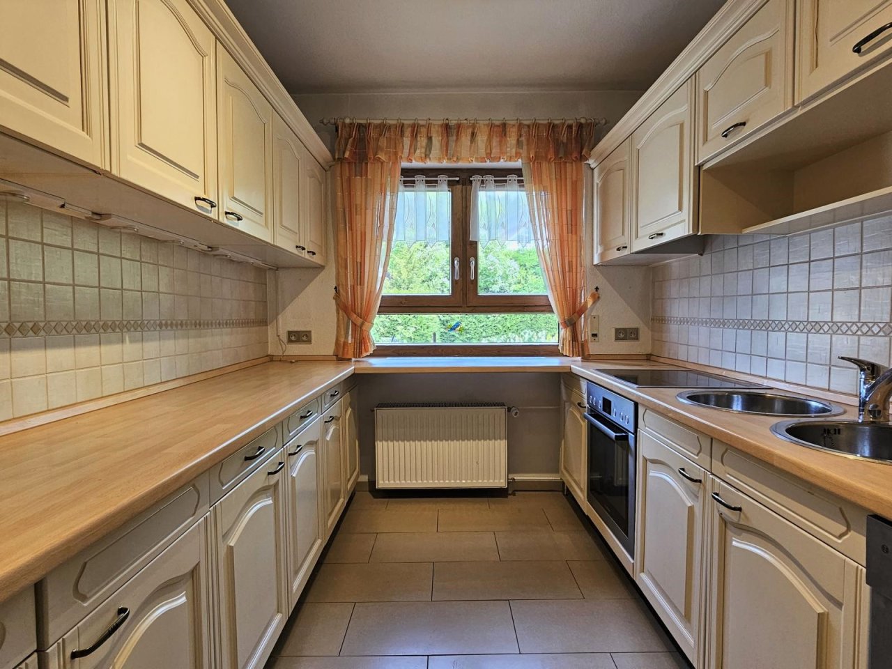 VERKAUFT-TOP Lage - Ihr neues Eigenheim mit großem Potential!