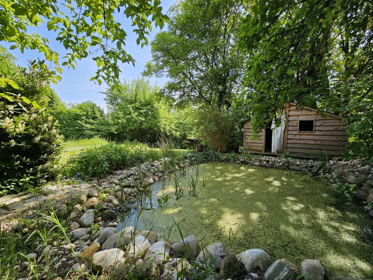 VERKAUFT-Familienparadies mit Weitblick: Ein- bis Zweifamilienhaus mit traumhaftem Garten