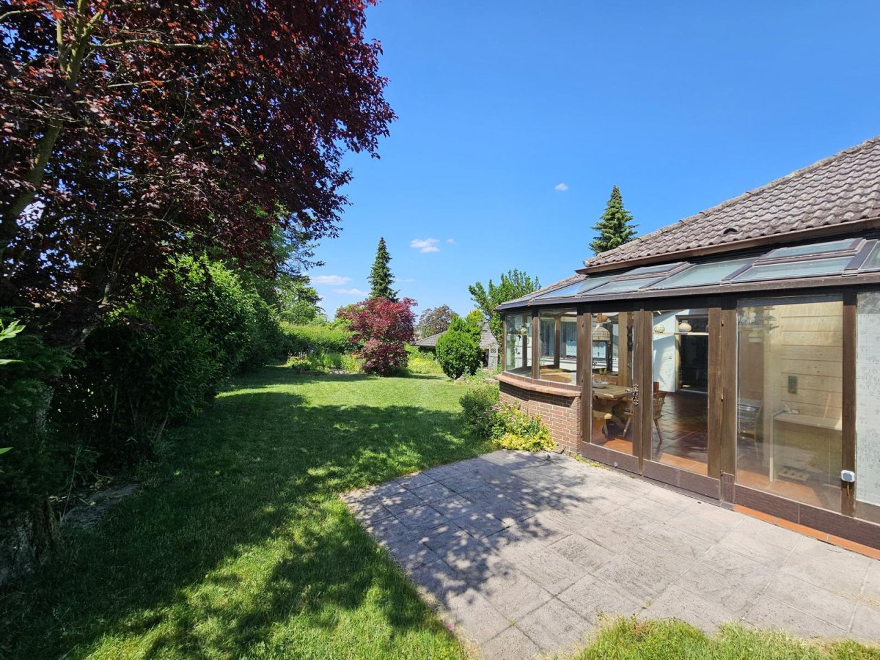 VERKAUFT - IHR Winkelbungalow in Weidach mit traumhaften Garten!